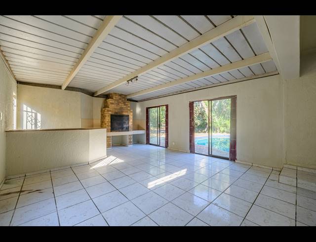 4 BEDROOM HOUSE FOR SALE IN NEW GERMANY